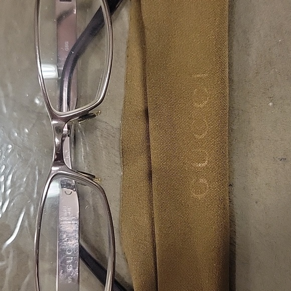 Like new Swarovski Gucci eyeglasses - Picture 7 of 8